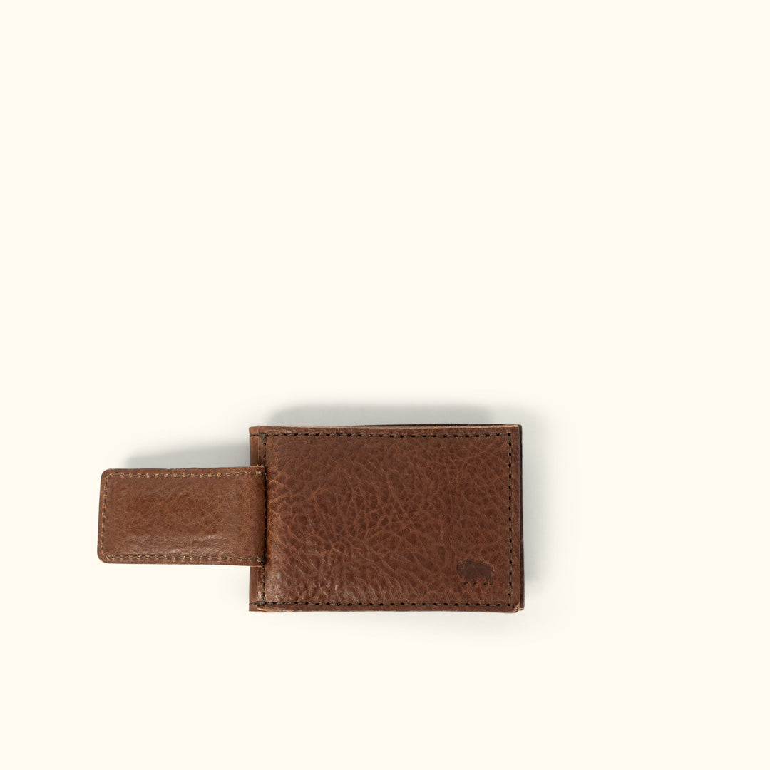 Dakota Leather Magnetic Money Clip Bifold Wallet | Chestnut Brown