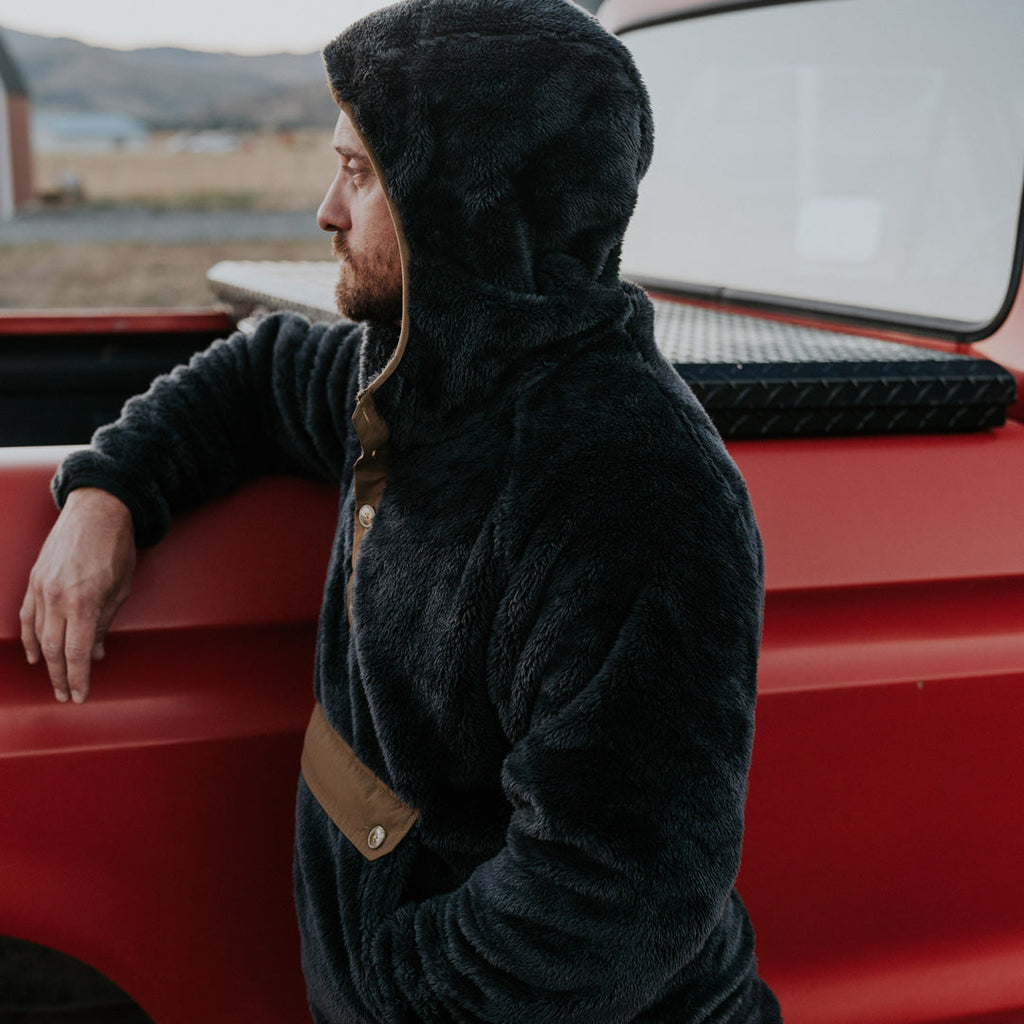 Kodiak Hoodie | Black Stone