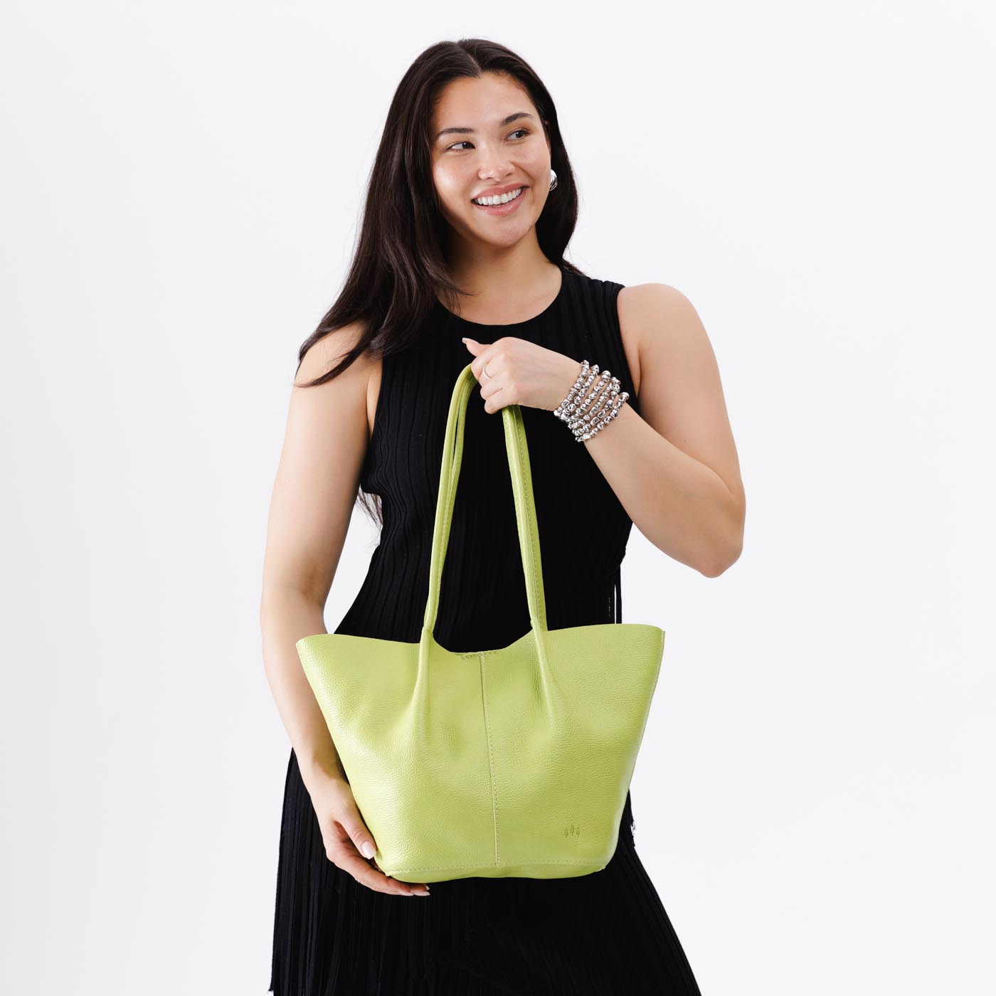 Devan Bucket Tote