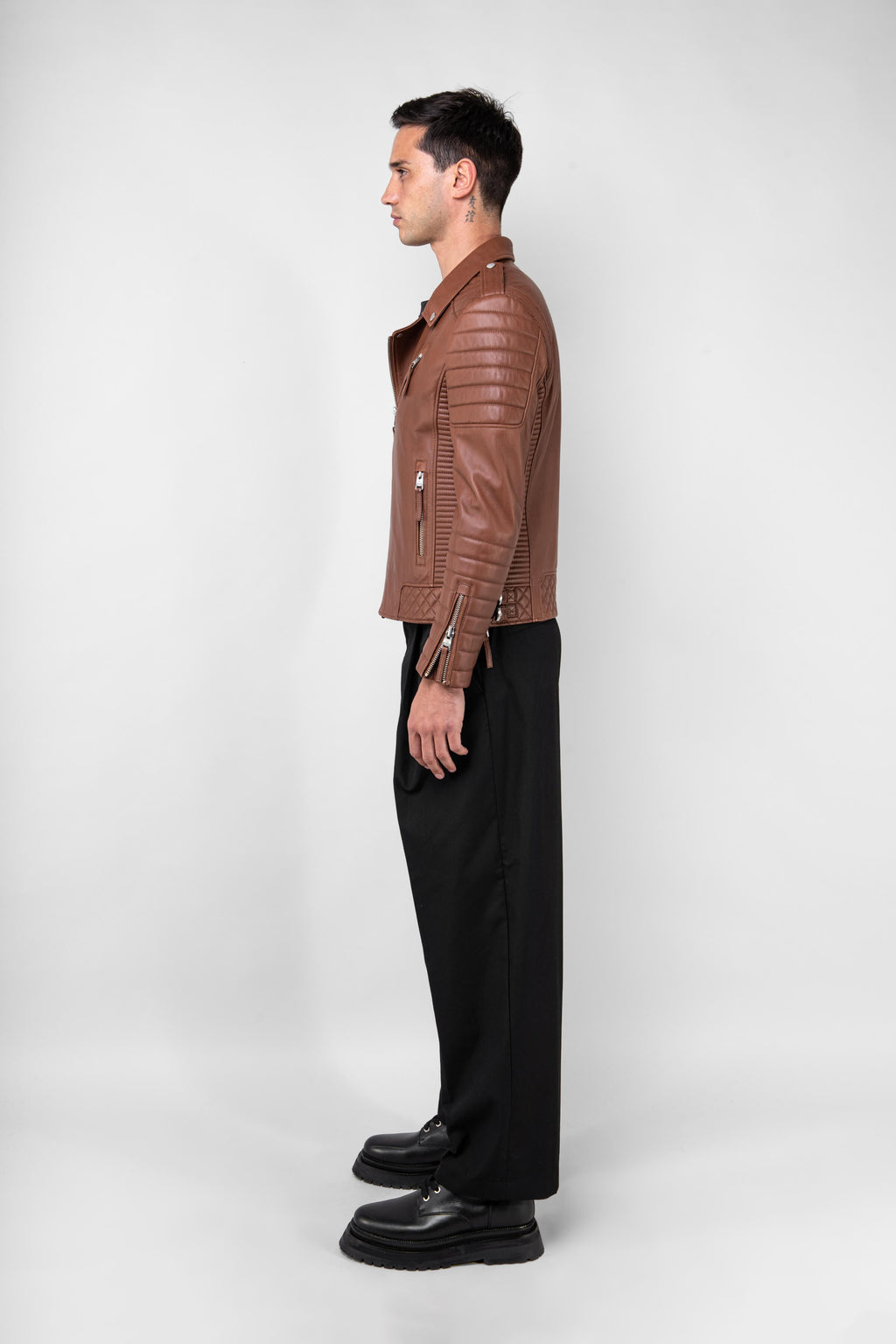 Kay Michaels 3.0: Retro Brown Leather Jacket (Man)