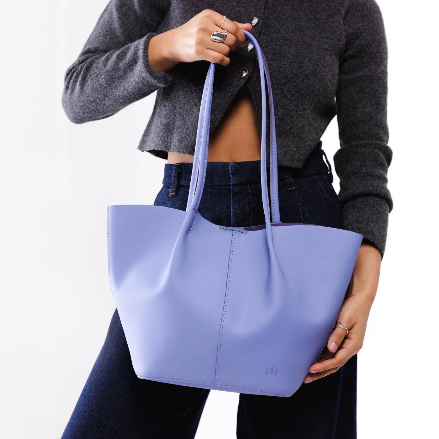 Devan Bucket Tote