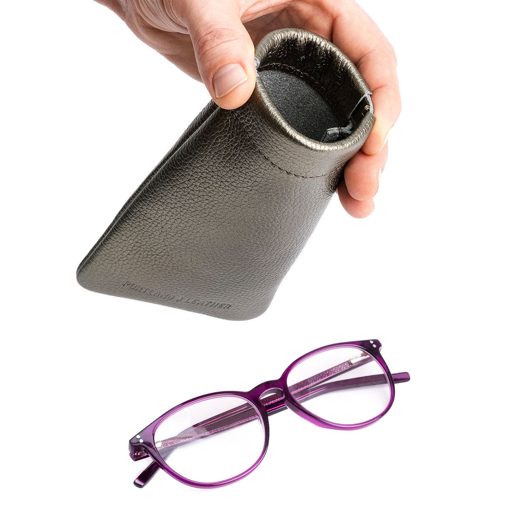 Squeeze Eyeglass Case