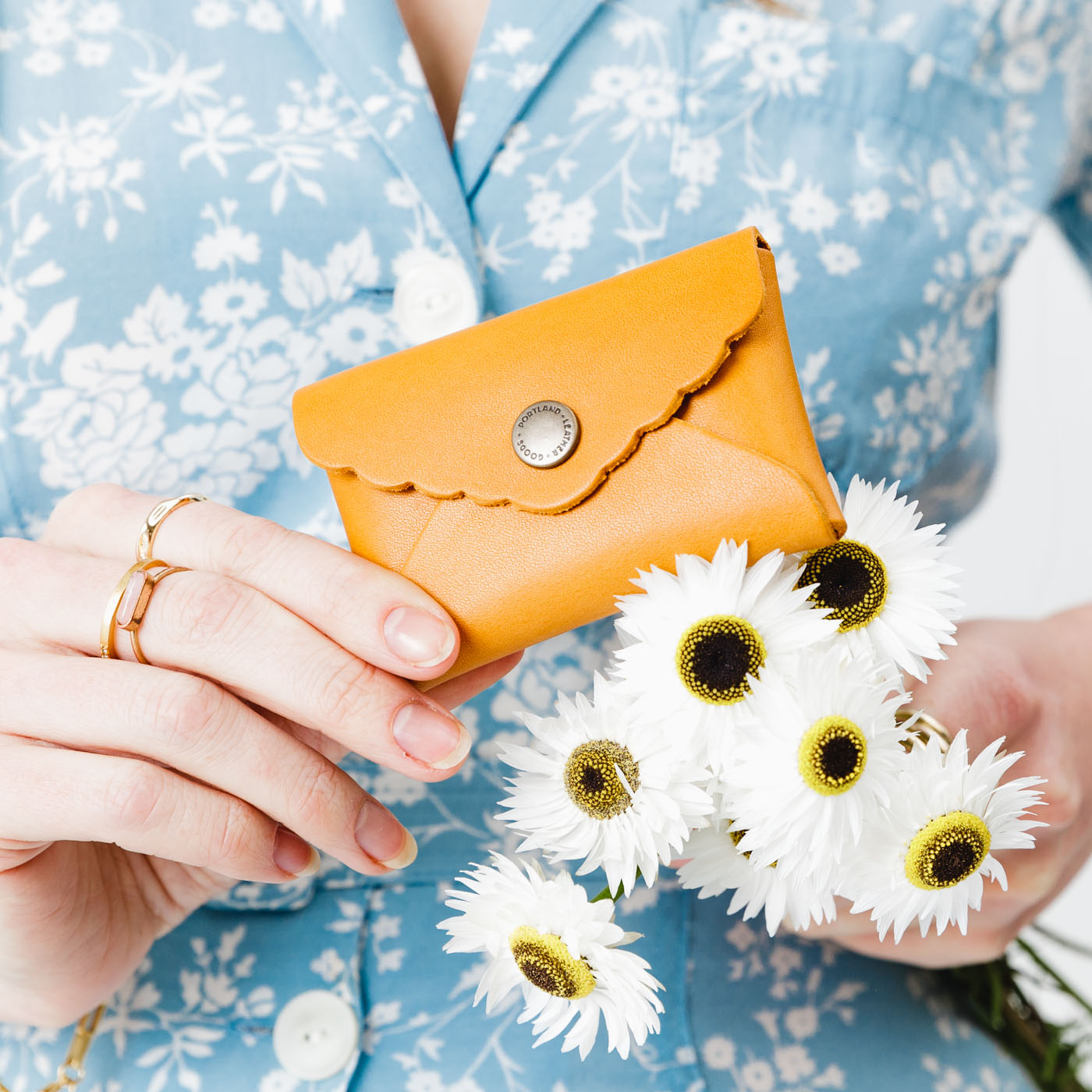 Mini Daisy Wallet
