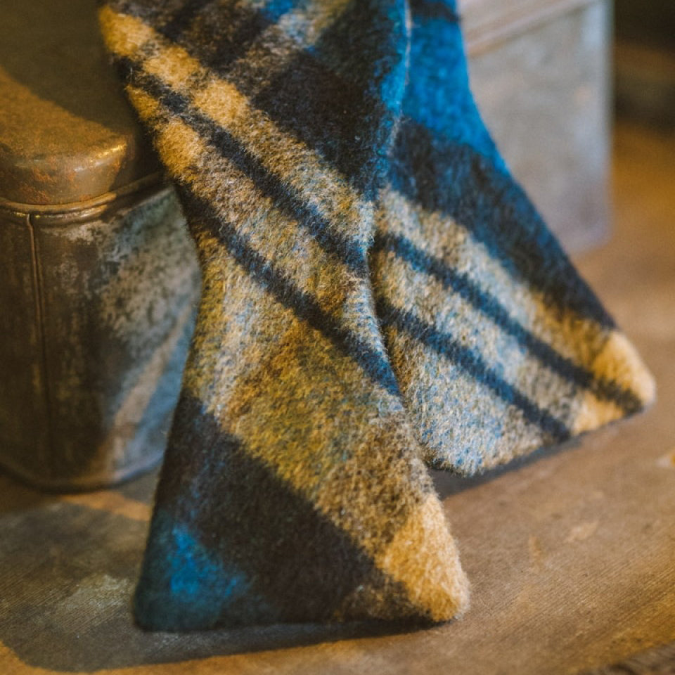 True Plaid Wool Bow Tie | Classic